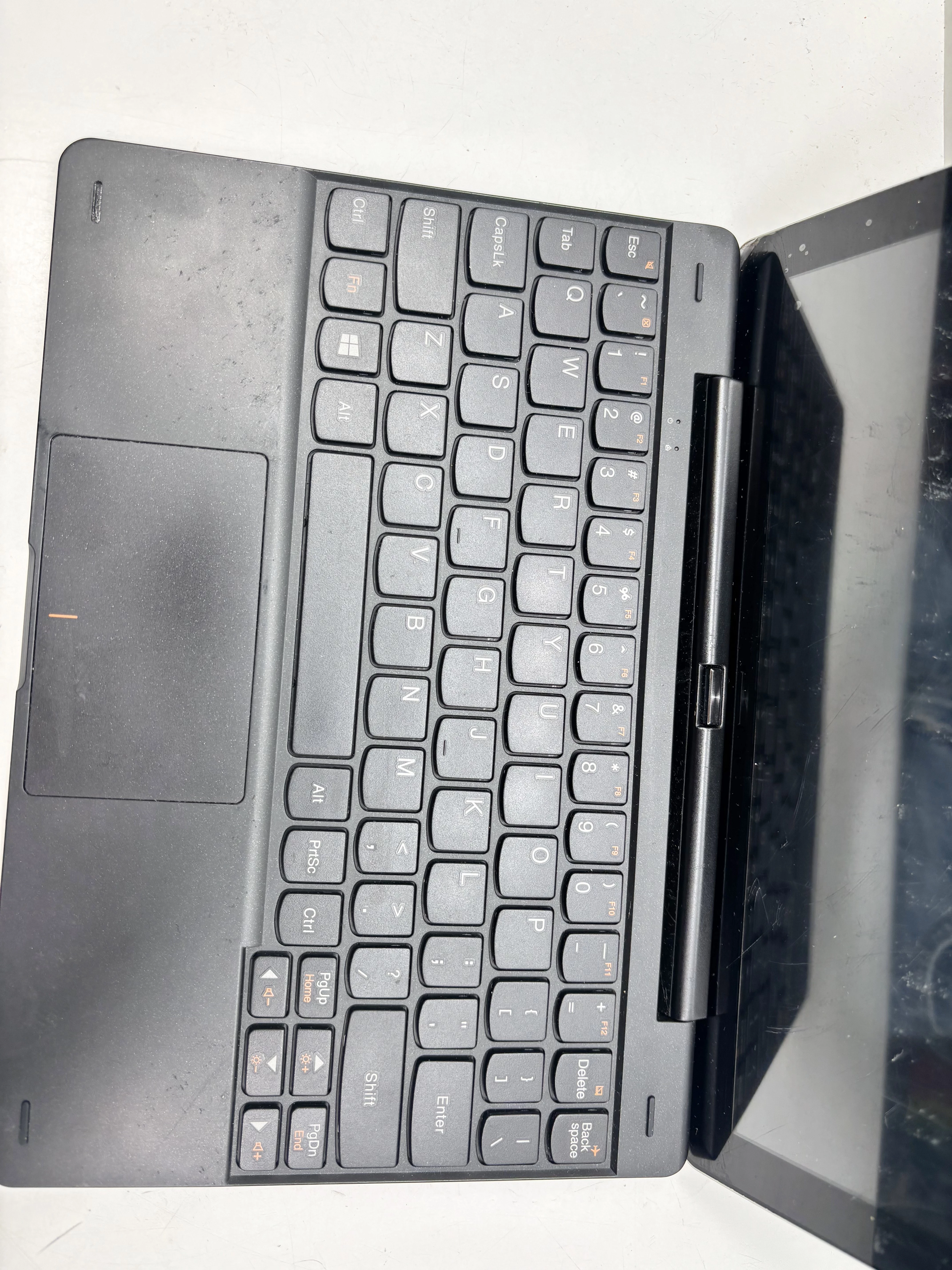 tablet-lenovo-ideapad-mix-300-system-operacyjny-16332-8