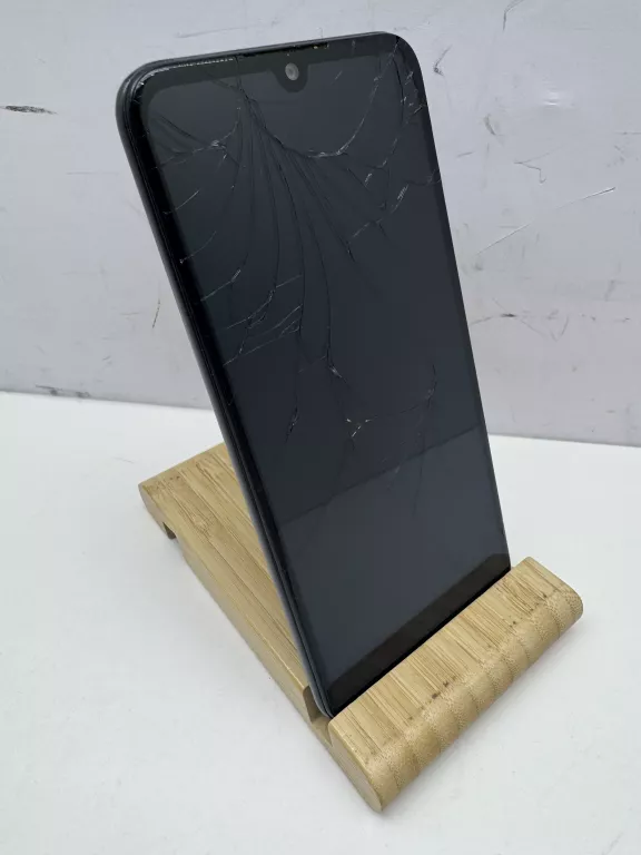 TELEFON MOTOROLA MOTO E6 PLUS 4GB/64GB