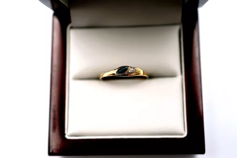 ZŁOTY PIERŚCIONEK - Z DIAMENTEM I SZAFIREM - PR: 583 1.16G R: 16 14K