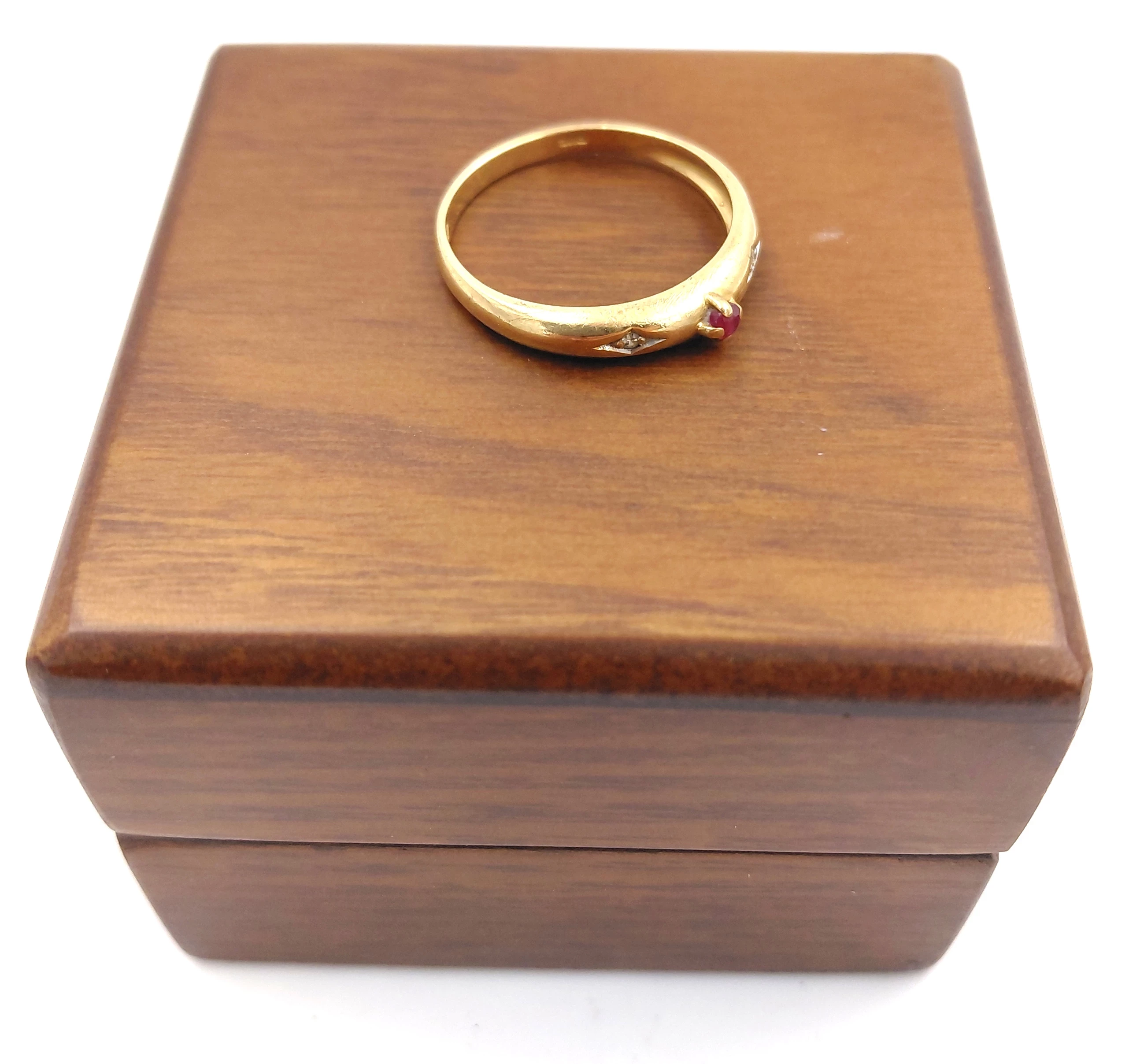 sliczny-zloty-pierscionek-190g-585-material-15835-2