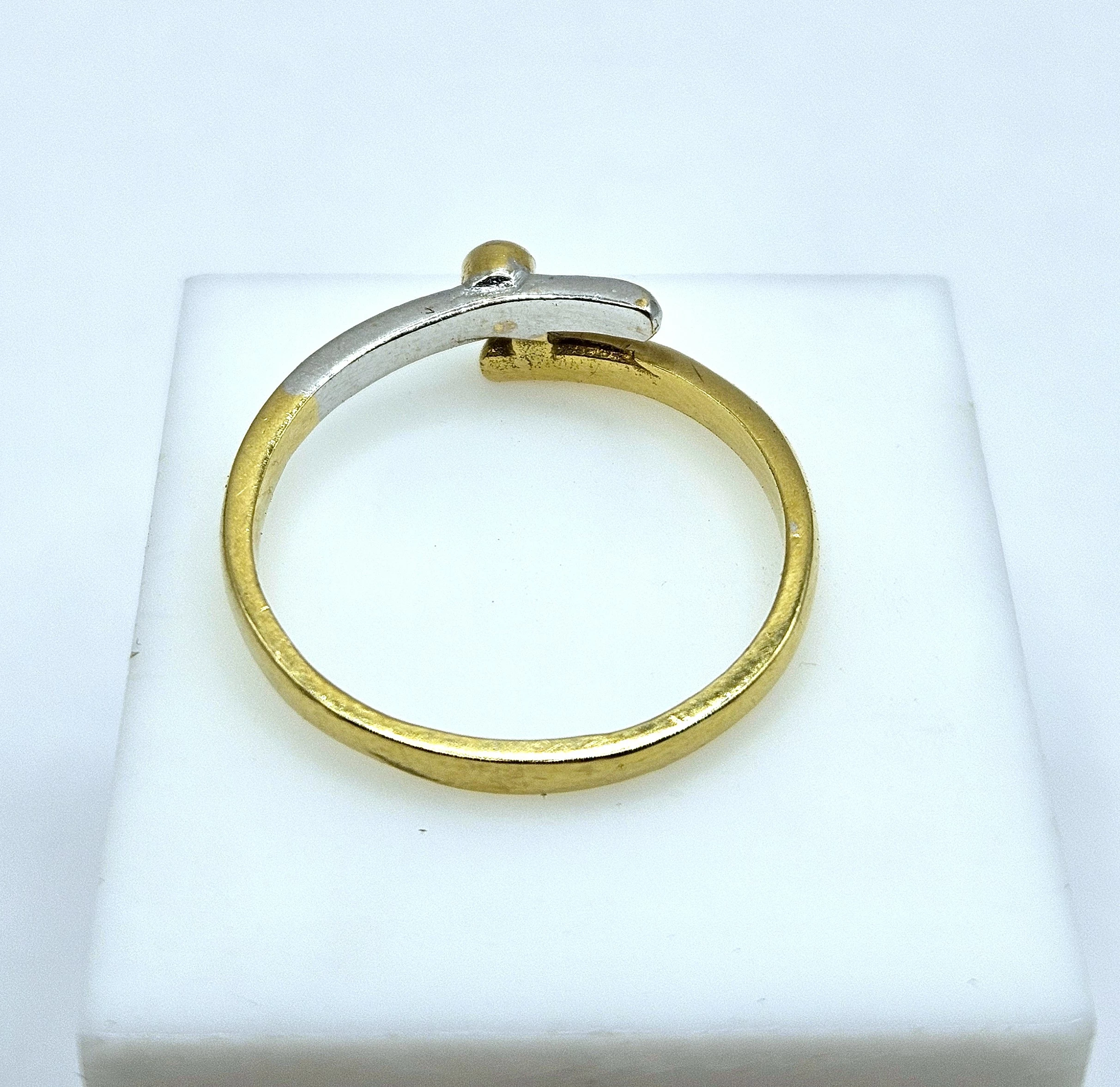 zloty-pierscionek-bialezolte-zloto-z-oczkiem-m28g-p750-r18-material-15835-2