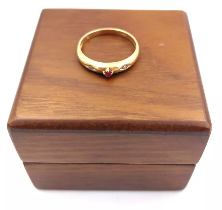 sliczny-zloty-pierscionek-190g-585-kamien-17088-4194304