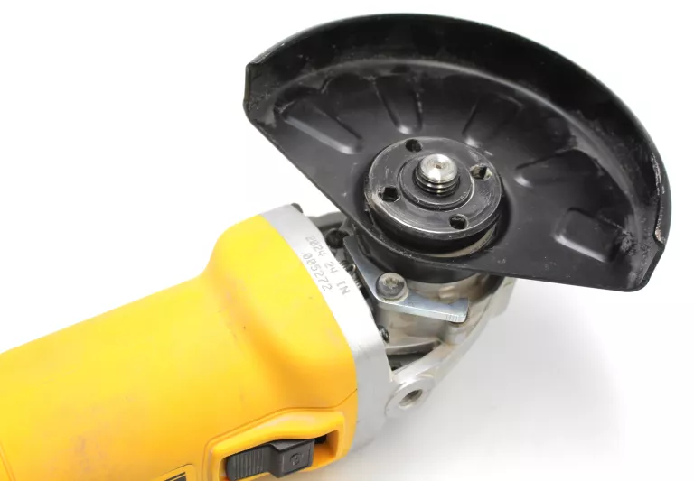 SZLIFIERKA KĄTOWA DEWALT DWE4207 TYPE 3 1010W