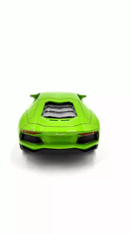 LAMBORGHINI AVENTADOR LP700
