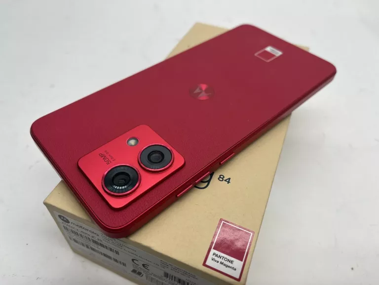 TELEFON MOTOROLA G84 256+12GB PANTONE VIVA MAGENTA
