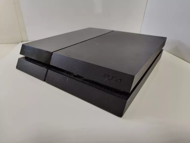 KONSOLA SONY PS4 FAT 500GB CUH-1116A  BEZ PADA!