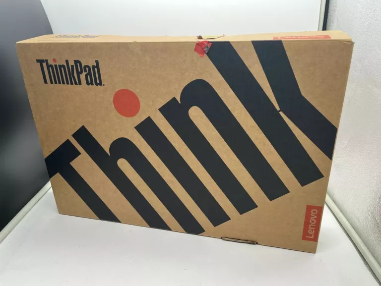LAPTOP THINK PAD E16 GEN2 ULTRA 5 125U 500/16GB INTEL IRIS