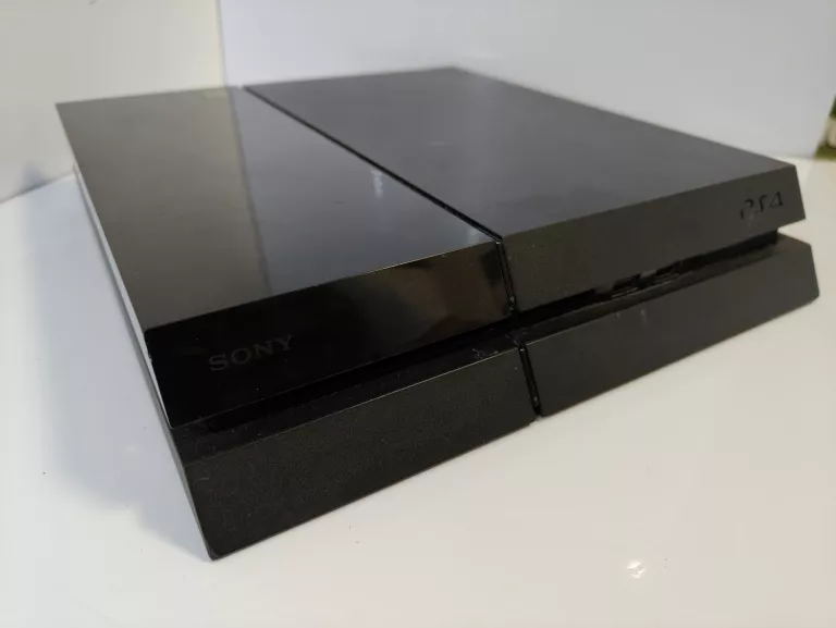 KONSOLA SONY PS4 FAT 500GB CUH-1116A  BEZ PADA!