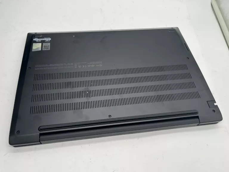 LAPTOP THINK PAD E16 GEN2 ULTRA 5 125U 500/16GB INTEL IRIS