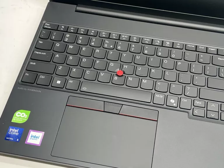 LAPTOP THINK PAD E16 GEN2 ULTRA 5 125U 500/16GB INTEL IRIS