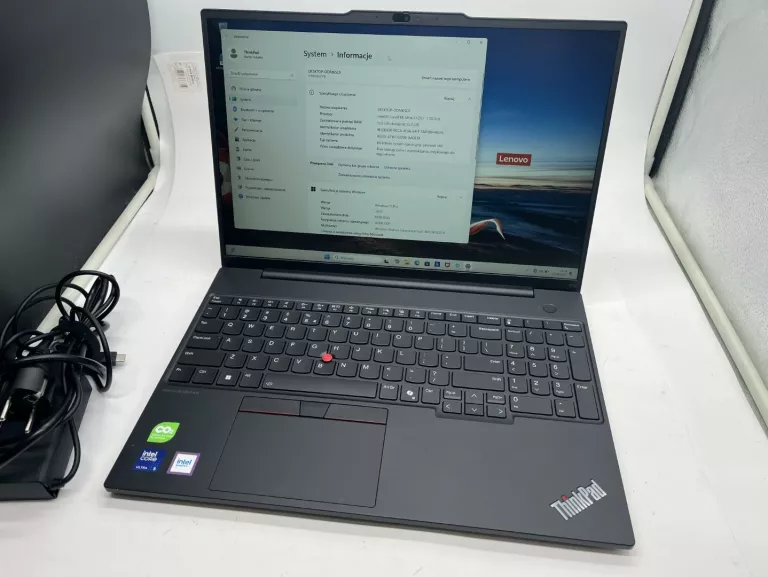 LAPTOP THINK PAD E16 GEN2 ULTRA 5 125U 500/16GB INTEL IRIS