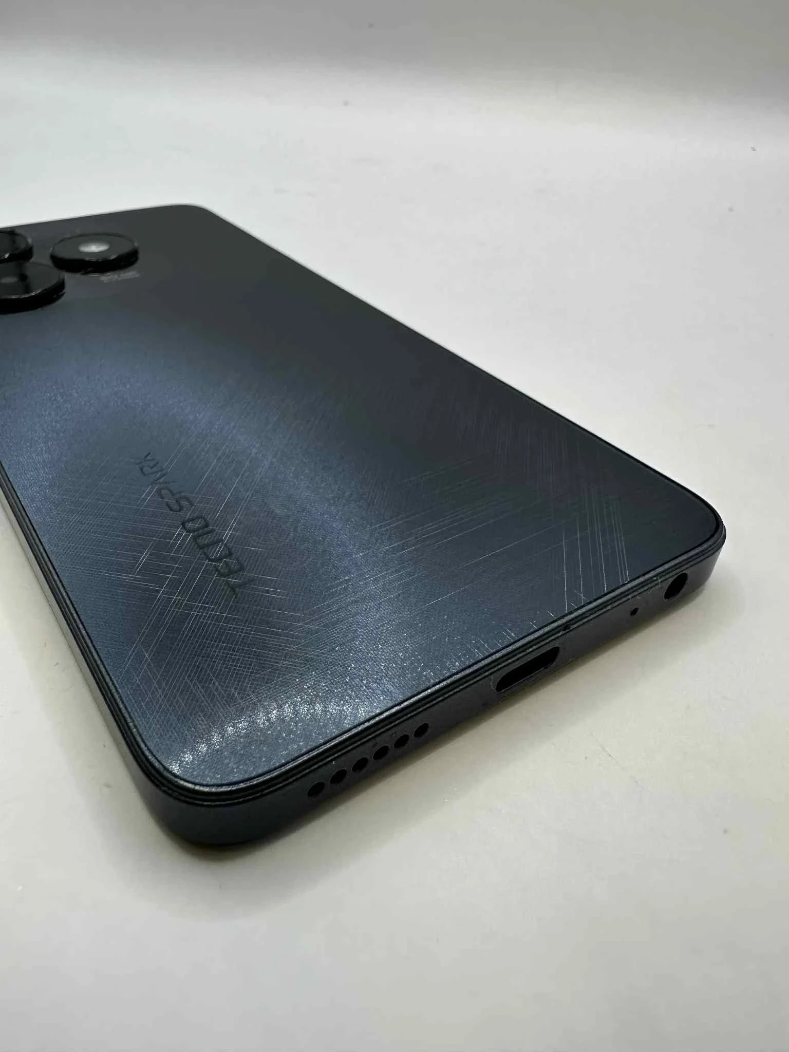 telefon-tecno-20c-spark-4128-gb-komplet-kod-producenta-000027