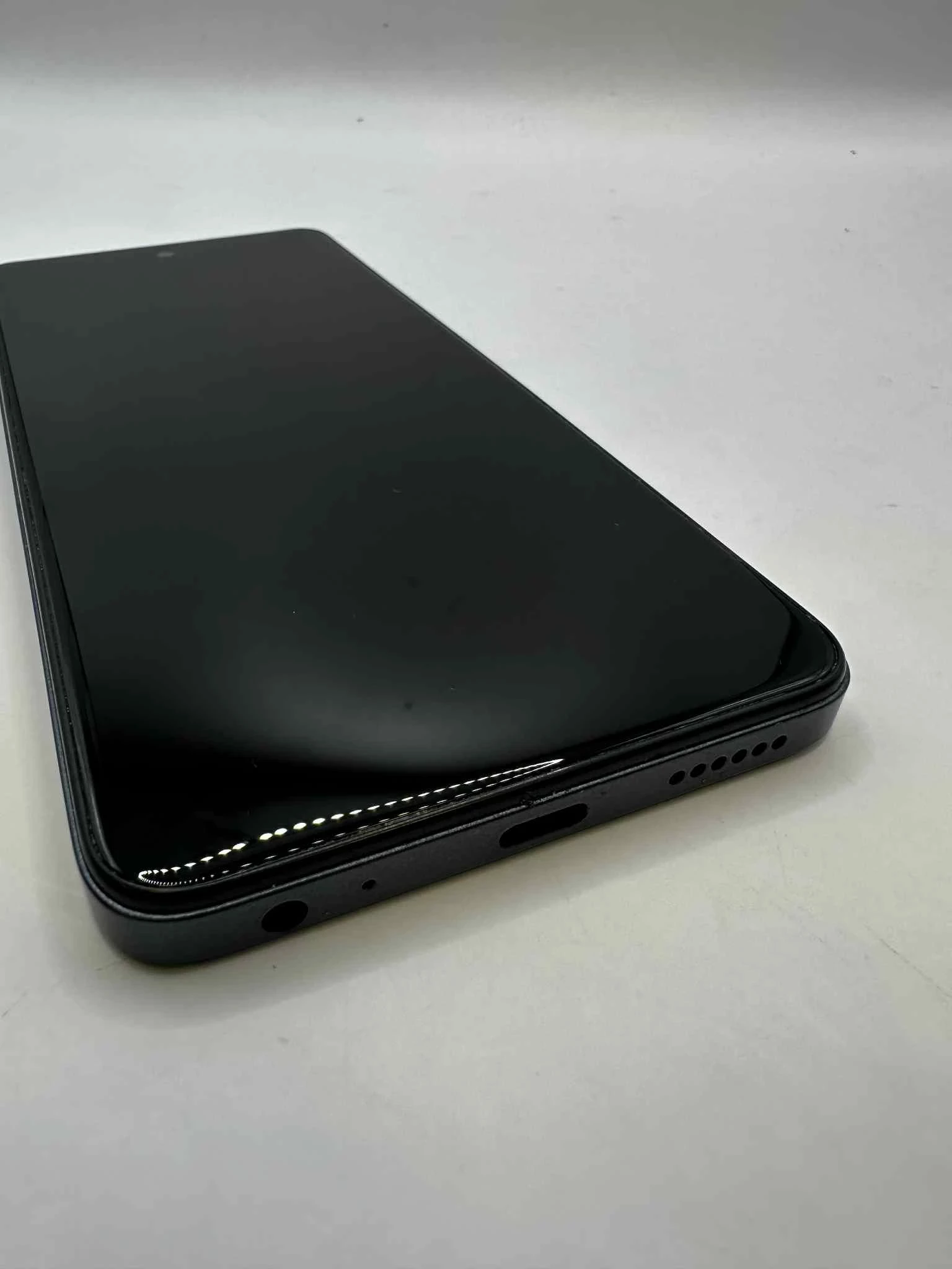 telefon-tecno-20c-spark-4128-gb-komplet-stan-11323-2