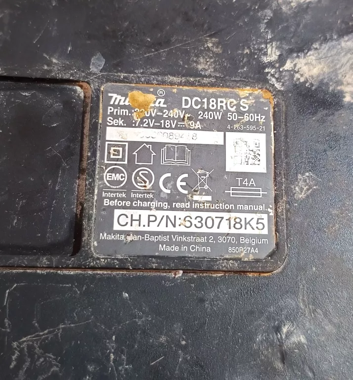 ŁADOWARKA MAKITA DC18WA