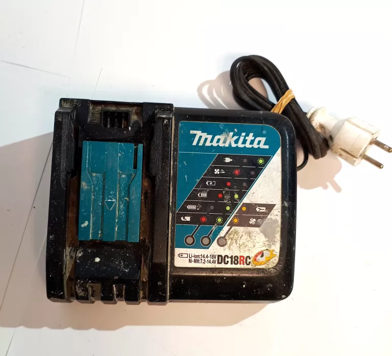 ŁADOWARKA MAKITA DC18WA