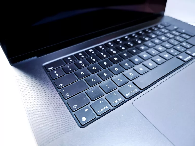LAPTOP APPLE MACBOOK PRO A2991 APPLE M3 MAX 36GB RAM 1TB SSD 16,2” RETINA