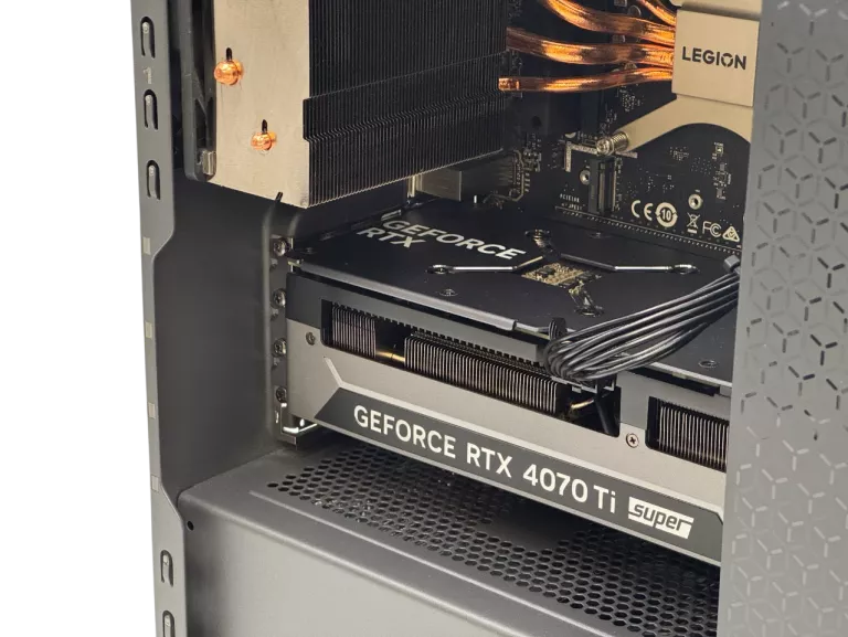 KOMPUTER LENOVO LEGION T5 PC I7-14650HX 32GB 1TB 4070 TI SUPER - GW 2027R