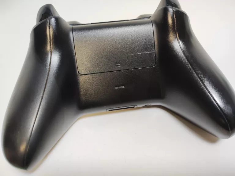 pad-xbox-one-zobacz-okazja-kod-producenta-1708-6cl-00002