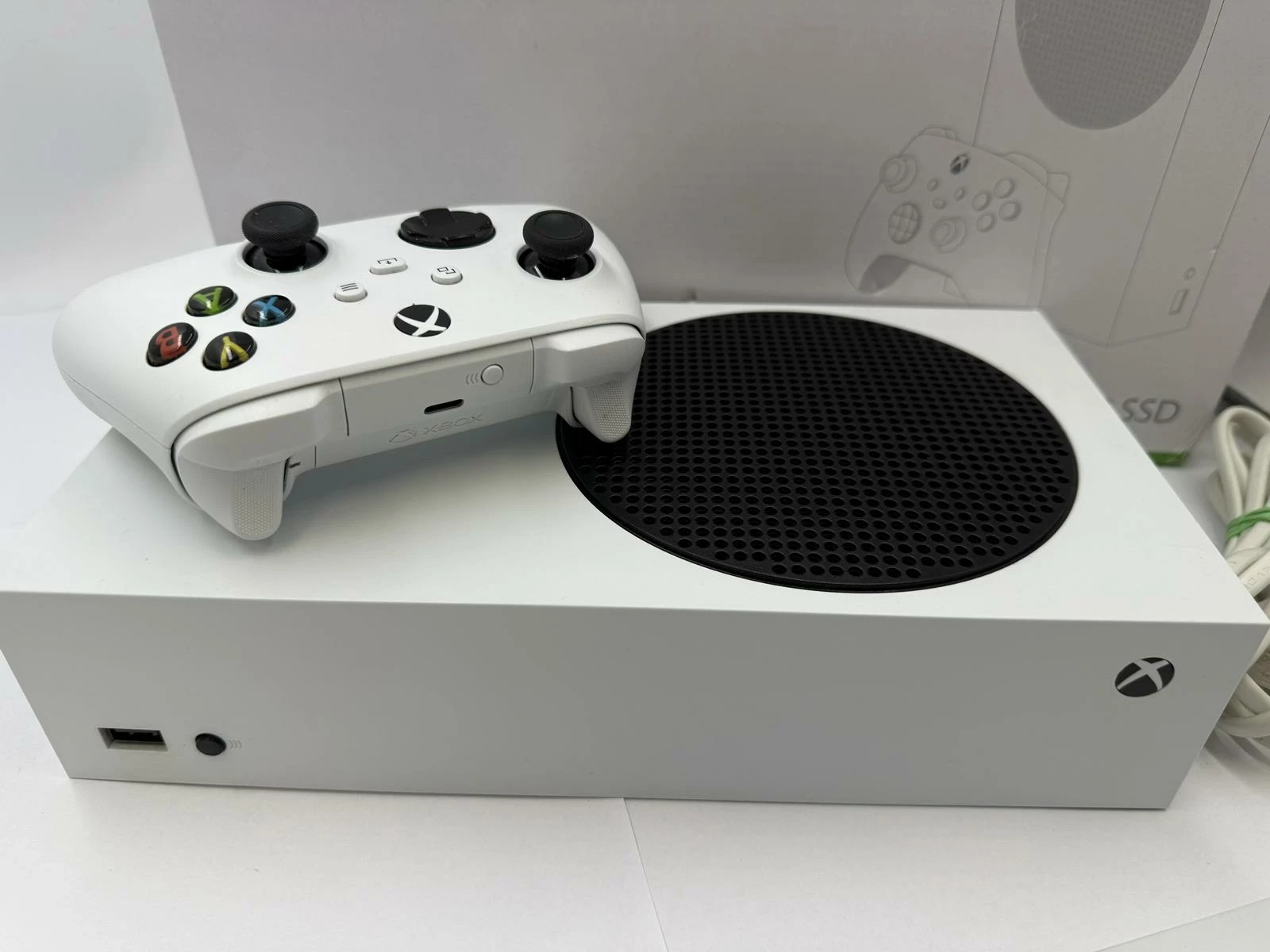 konsola-microsoft-xbox-series-s-komplet-ean-gtin-0196388205875