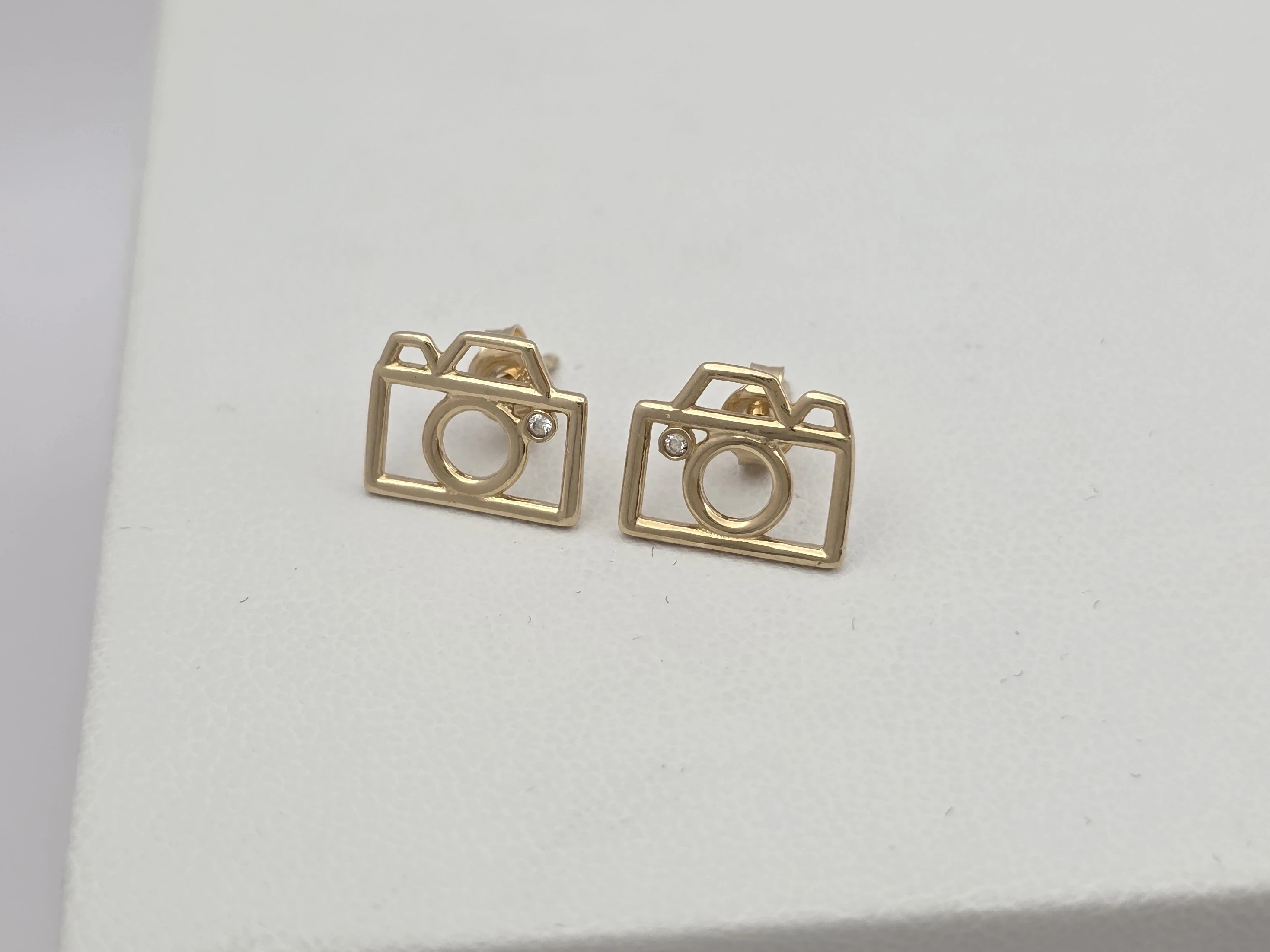 zlote-kolczyki-z-cyrkoniami-aparaty-fotograficzne-585-14k-145g-ean-gtin-729367633217