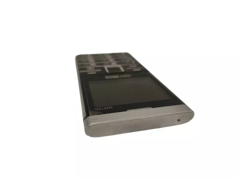 TELEFON KOMÓRKOWY MAXCOM MM760