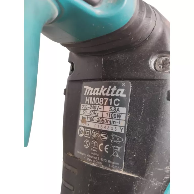 MŁOT UDAROWY MAKITA HM0871C