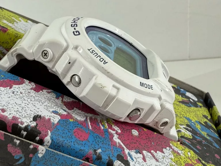 ZEGAREK MĘSKI CASIO G-SHOCK DIGITAL CRAZY COLORS DW-6900RCS-7ER