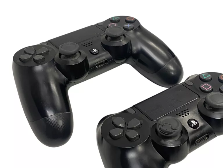 KONSOLA SONY PS4 SLIM 1TB + 2 PADY, KABLE, 1 GRA (FIFA 25)