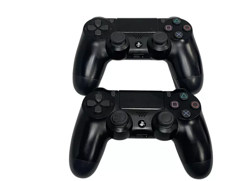 KONSOLA SONY PS4 SLIM 1TB + 2 PADY, KABLE, 1 GRA (FIFA 25)