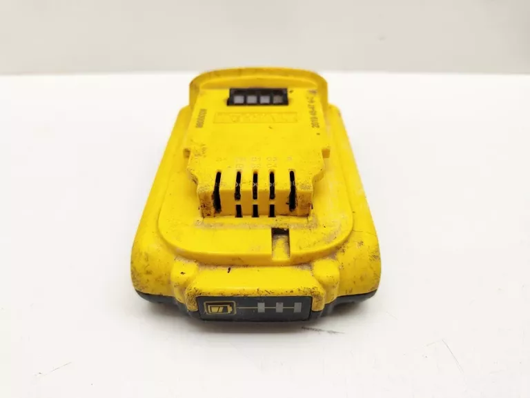 ŁADOWARKA DEWALT DCB116 Z AKUMULATOREM DEWALT 18V 2.0 AH