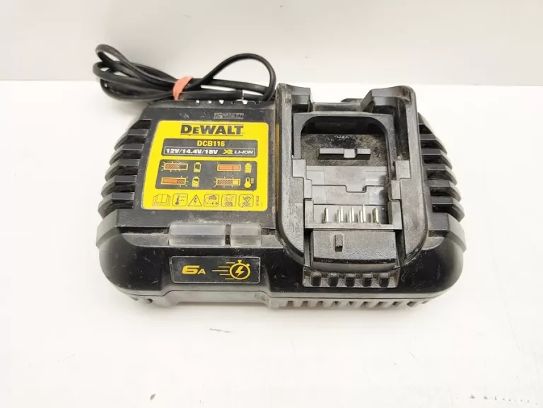 ŁADOWARKA DEWALT DCB116 Z AKUMULATOREM DEWALT 18V 2.0 AH