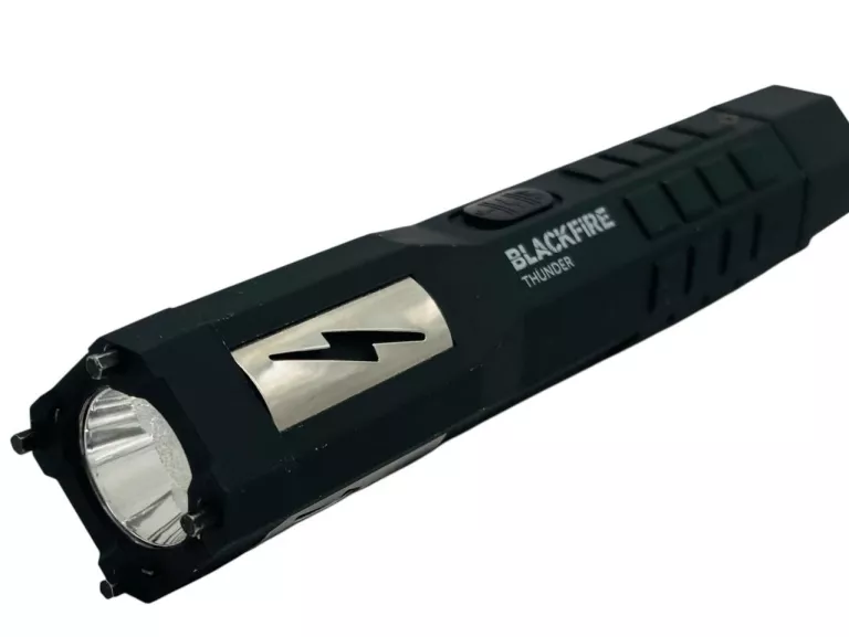 latarka-z-paralizatorem-guard-thunder-yc-1321-kod-producenta-yc-1321