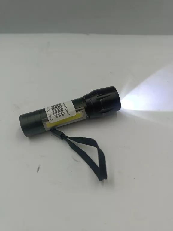 LATARKA LED CZARNA