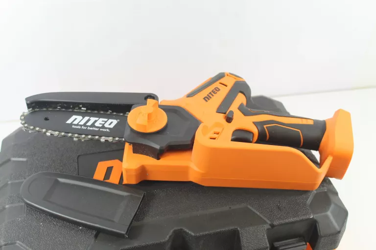 AKUMULATOROWA PILARKA ŁAŃCUCHOWA NITEO 20 V MAX, 20 V