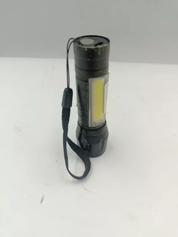 LATARKA LED CZARNA