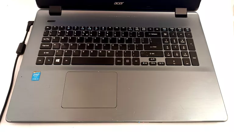 LAPTOP ACER 17" E5-771 I3-4005U 4GB 1TB