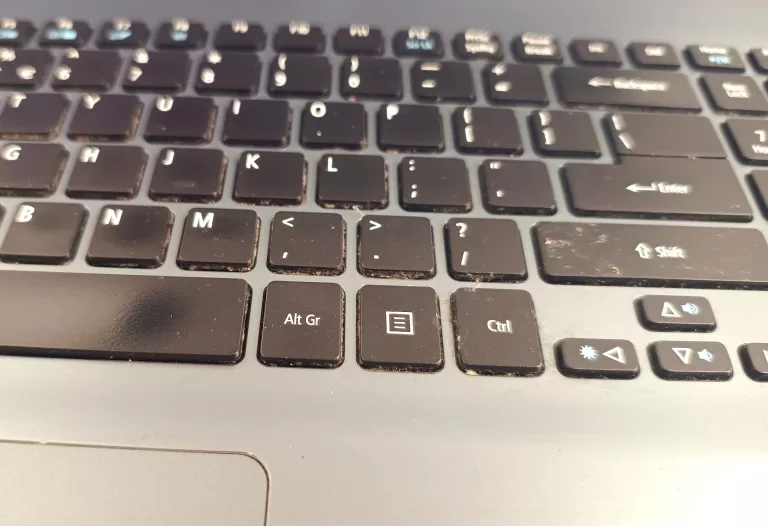LAPTOP ACER 17" E5-771 I3-4005U 4GB 1TB