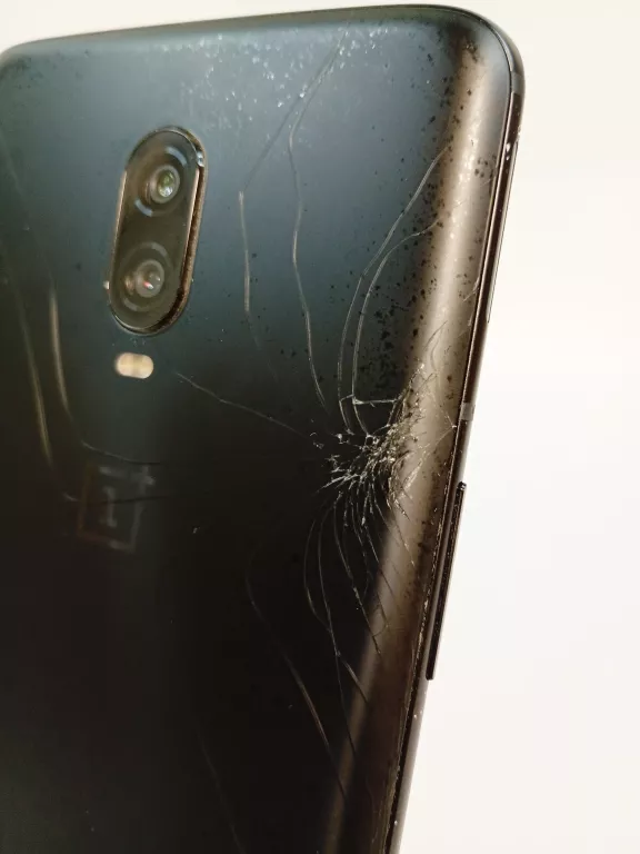 SMARTFON ONEPLUS 6T 8 GB / 256 GB 4G (LTE) CZARNY