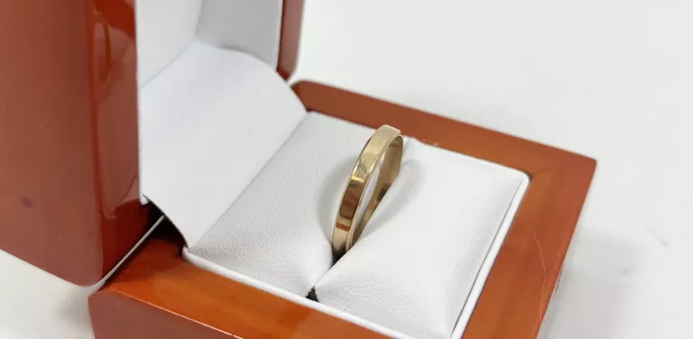 ZŁOTA OBRĄCZKA R:19 1,79G (585)