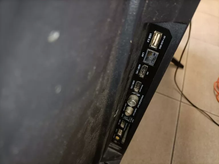 telewizor-55-thompson-55ug6300-przekatna-ekranu-cale-5500