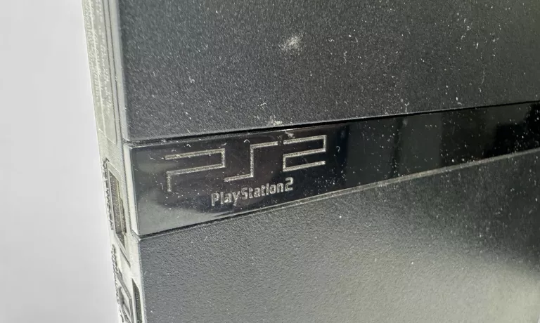 konsola-sony-playstation-2-slim-z-3-padami-karta-pamieci-i-gra-stan-11323-2