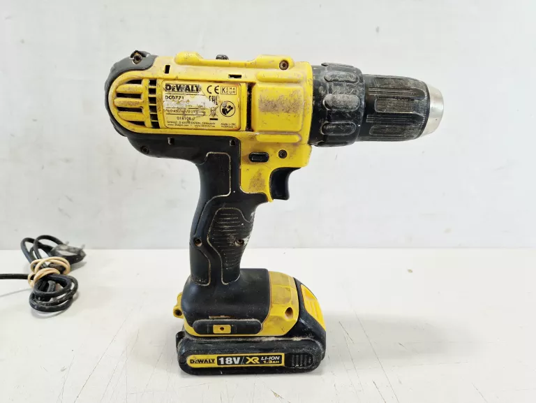 WKRĘTARKA DEWALT DCD771 18V | 2X AKUMULATOR 1.3AH | ŁADOWARKA