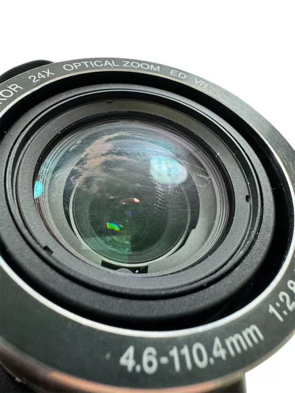 NIKON COOLPIX P90