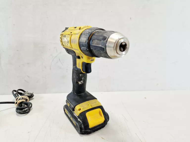 WKRĘTARKA DEWALT DCD771 18V | 2X AKUMULATOR 1.3AH | ŁADOWARKA