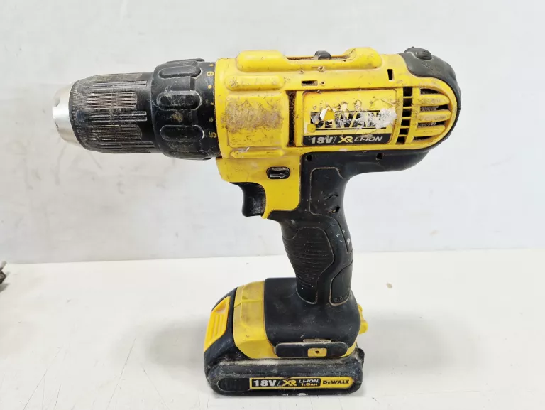 WKRĘTARKA DEWALT DCD771 18V | 2X AKUMULATOR 1.3AH | ŁADOWARKA