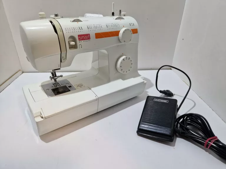 MASZYNA DO SZYCIA PFAFF SMART 100S