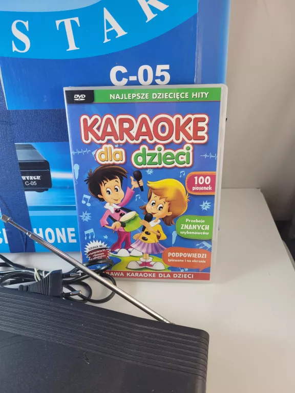 ZESTAW KARAOKE: 2 MIKROFONY BEZPRZEWODOWE I STACJA ODBIORCZA