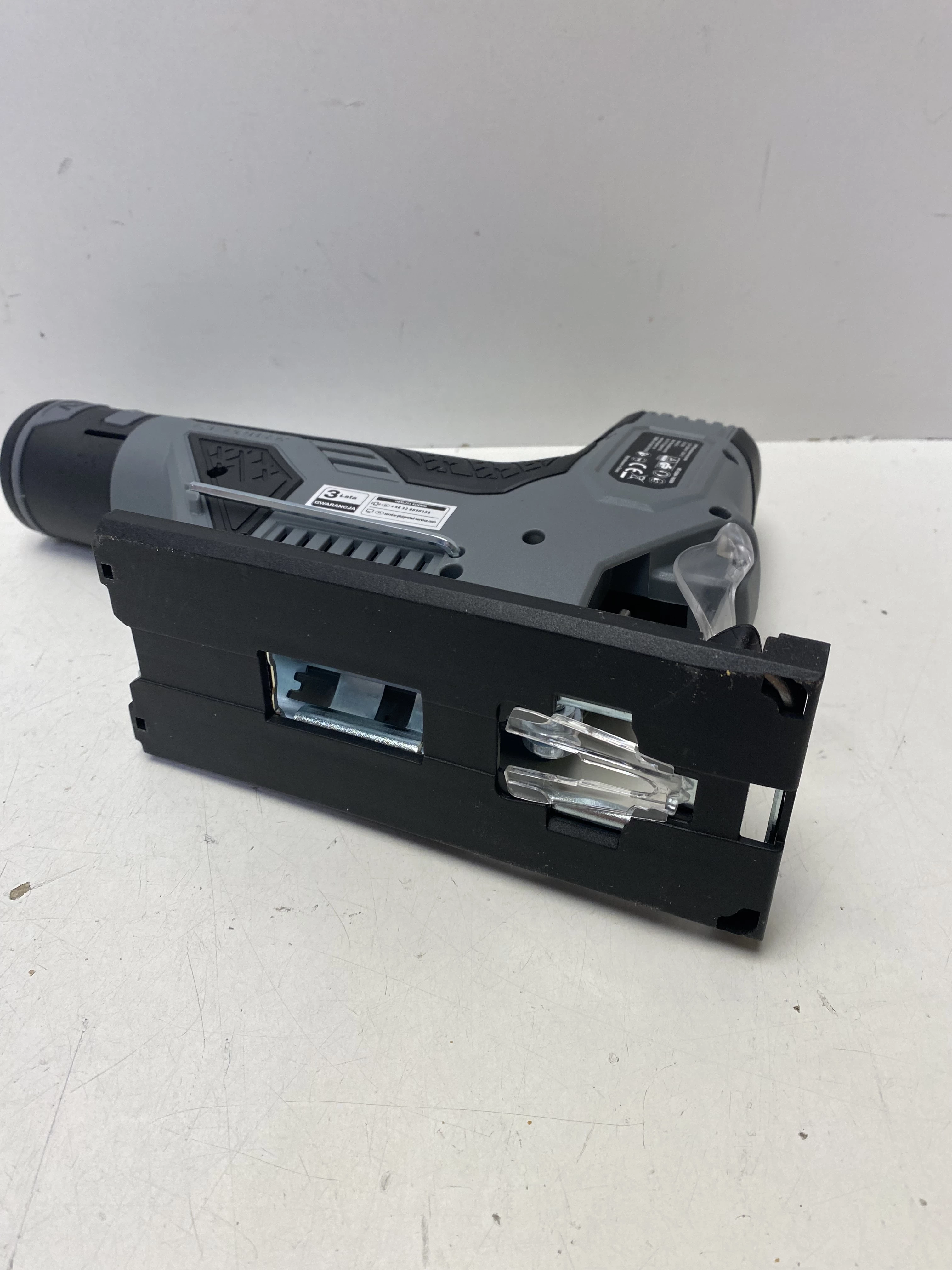 wyrzynarka-akumulatorowa-ferrex-fbt-cj004-zasilanie-209202-1769478