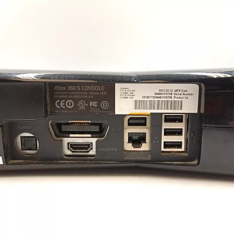 KONSOLA XBOX 360 S +PAD