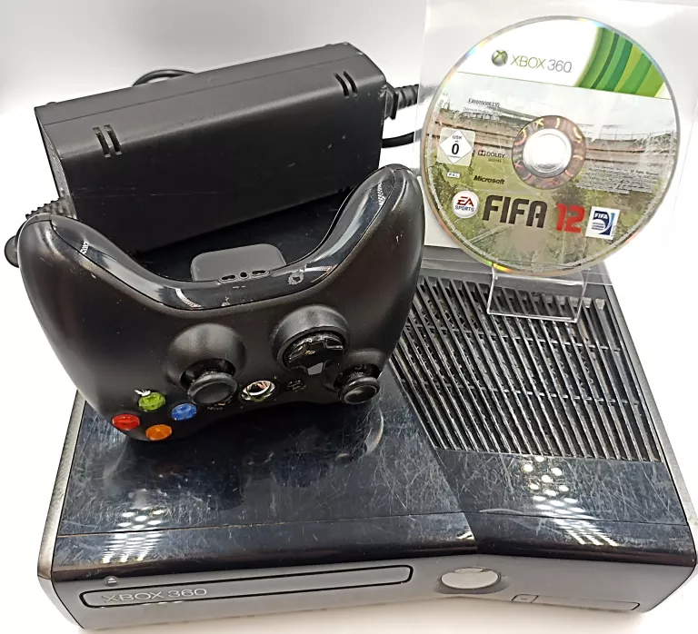 KONSOLA XBOX 360 S +PAD